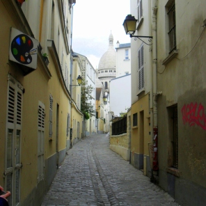 My wonderful friend led me up this little known way to Montmartre where I took this shot. With its reputation of art and Bohemianism, Montmartre remains a wonderful place to visit, especially in the springtime.