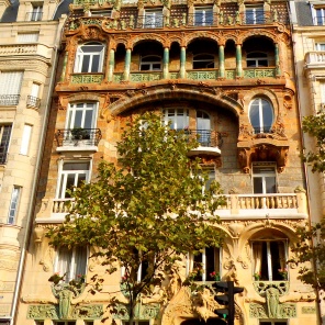 Voted best facade in Paris 1901, the front door of the building caused scandal when on closer inspection the door clearly represented male "rude bits".