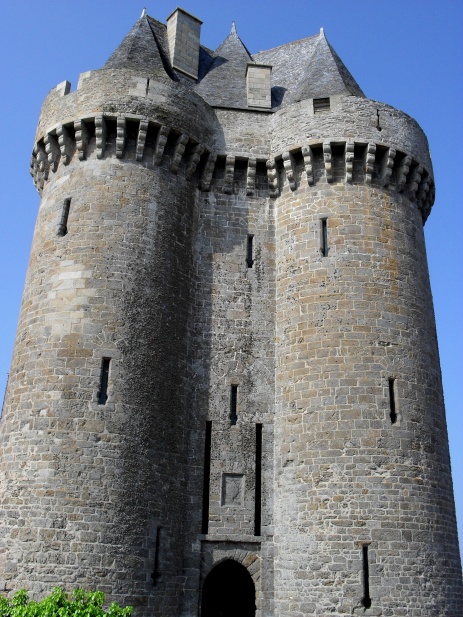 This spectacular tower a mere stroll from St Malo offers a wonderful glimpse into another time, as well as spectacular views to the charming town of Saint-Servan